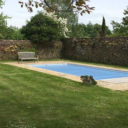 Manoir Des Bords De Rance Acomodação com café da manhã Plouër-sur-Rance Exterior foto